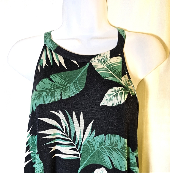 3/$20 Nwt Sweet Claire L Tropical Top - Picture 6 of 7